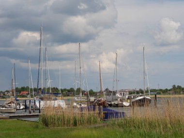 Kappeln şehri ve Almanya 'daki Schlei nehri.