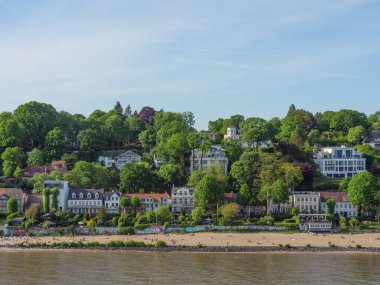 Hamburg şehri ve Elbe nehri Almanya 'da.