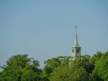 Hamburg şehri ve Elbe nehri Almanya 'da.