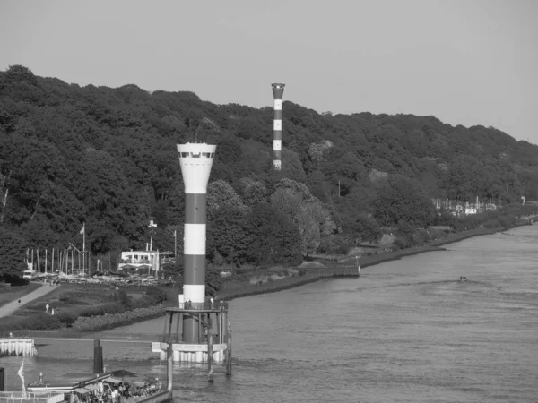 Πόλη Του Αμβούργου Και Ποταμός Έλβα Στη Γερμανία — Φωτογραφία Αρχείου