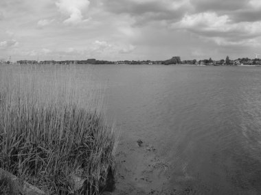 Almanya 'nın Schlei nehrindeki küçük Arnis şehri.