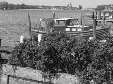 Almanya 'nın Schlei nehrindeki küçük Arnis şehri.