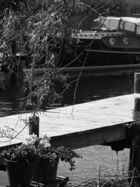 Almanya 'nın Schlei nehrindeki küçük Arnis şehri.