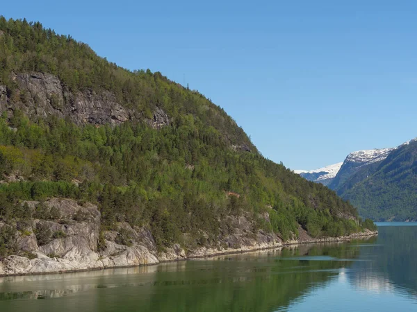 Small Village Eidfjord Norwegian Hardangerfjord — Stock Photo, Image