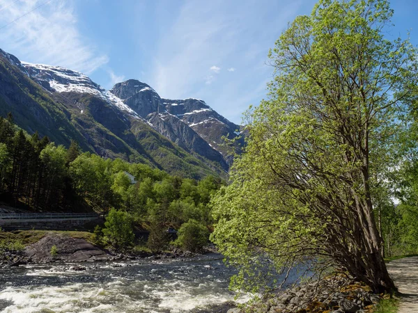 Small Village Eidfjord Norwegian Hardangerfjord — Stock Photo, Image