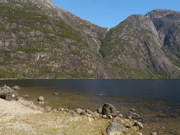 Pequeño Pueblo Eidfjord Norte Hardangerfjord —  Fotos de Stock