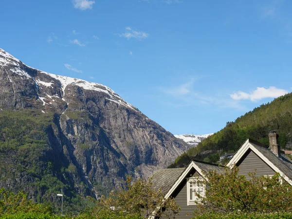 Small Village Eidfjord Norwegian Hardangerfjord — Stock Photo, Image