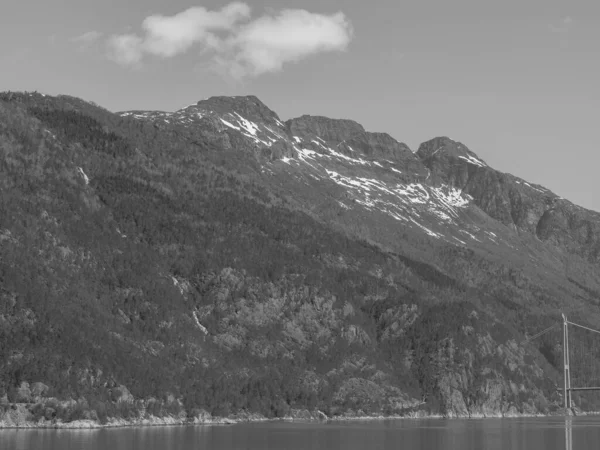 Het Kleine Dorpje Eidfjord Het Noorse Hardangerfjord — Stockfoto