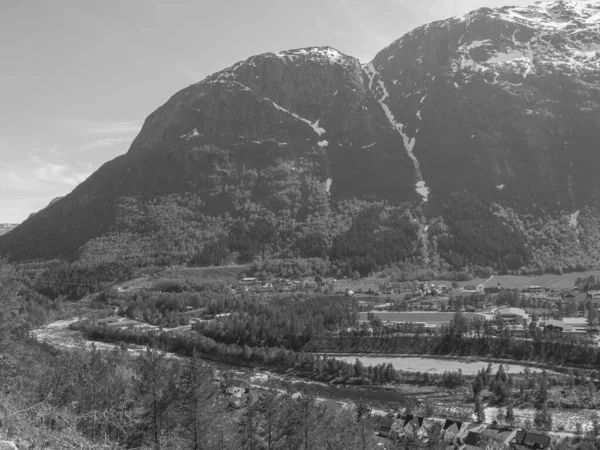 Small Village Eidfjord Norwegian Hardangerfjord — Stock Photo, Image