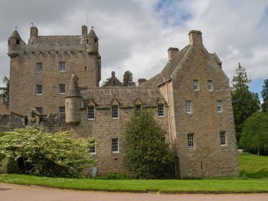 Inverness şehri ve İskoç dağları