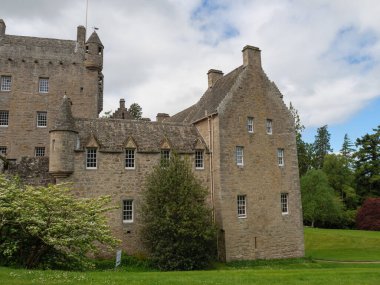 Inverness şehri ve İskoç dağları