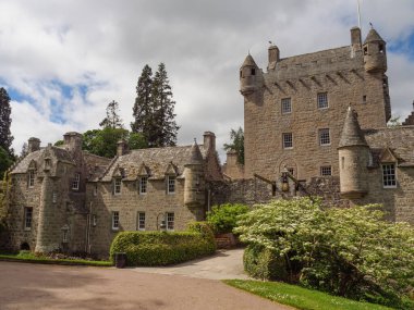 Inverness şehri ve İskoç dağları
