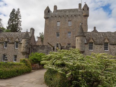 Inverness şehri ve İskoç dağları