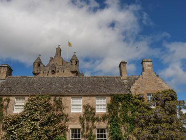 Inverness şehri ve İskoç dağları