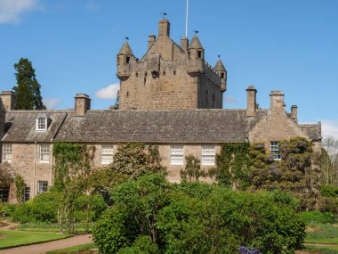 Inverness şehri ve İskoç dağları