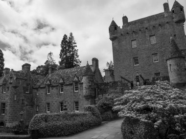 Inverness şehri ve İskoç dağları