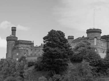 Inverness şehri ve İskoç dağları