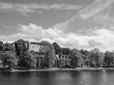 Inverness şehri ve İskoç dağları