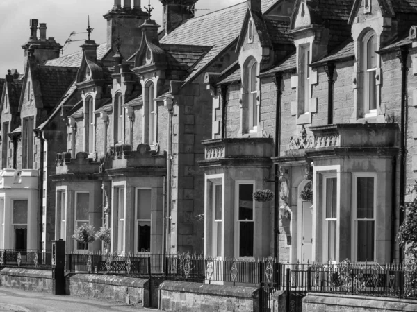 Inverness şehri ve İskoç dağları