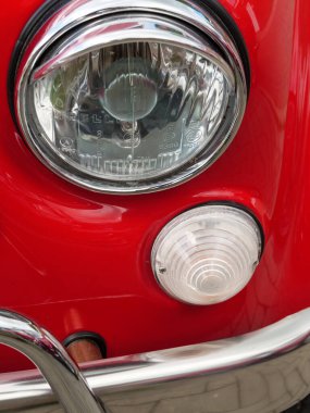 Holstein-Holstein eyâletinde, Maasholm ve Eckernfoette 'nin küçük bir köyü.