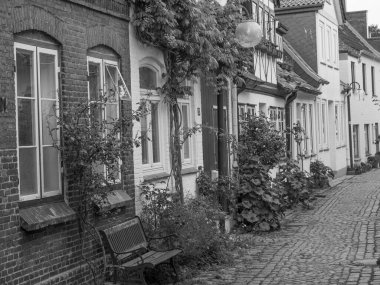 Holstein-Holstein eyâletinde, Maasholm ve Eckernfoette 'nin küçük bir köyü.