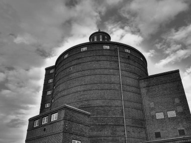 Holstein-Holstein eyâletinde, Maasholm ve Eckernfoette 'nin küçük bir köyü.