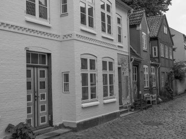 Holstein-Holstein eyâletinde, Maasholm ve Eckernfoette 'nin küçük bir köyü.