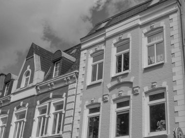 Holstein-Holstein eyâletinde, Maasholm 'ün küçük bir köyü.