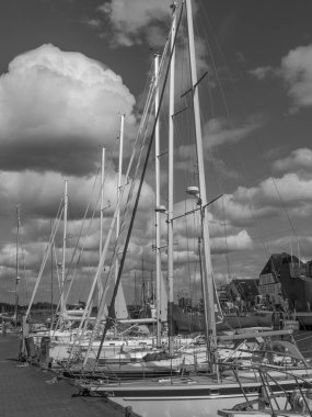 Holstein-Holstein eyâletinde, Maasholm 'ün küçük bir köyü.