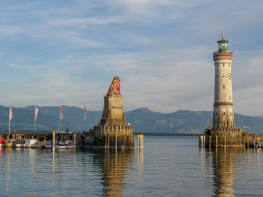 Lindau Almanya 'da göl kıyısında.