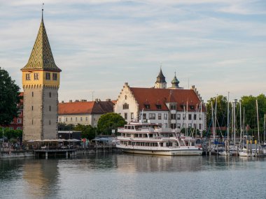 Lindau Almanya 'da göl kıyısında.