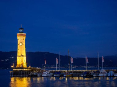 Lindau Almanya 'da göl kıyısında.