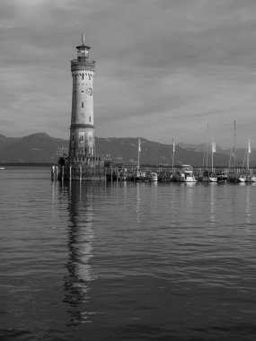 Lindau Almanya 'da göl kıyısında.