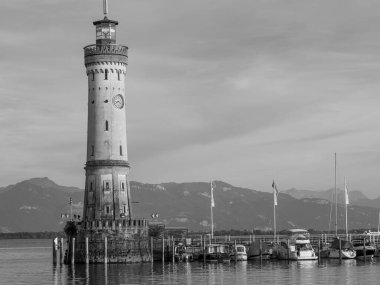 Lindau Almanya 'da göl kıyısında.