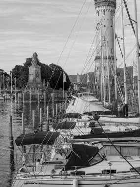 Lindau Almanya 'da göl kıyısında.