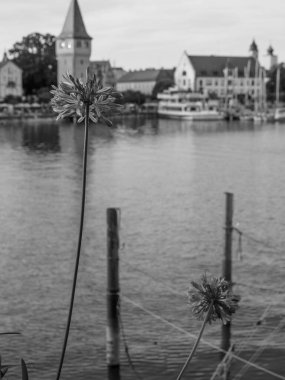 Lindau Almanya 'da göl kıyısında.