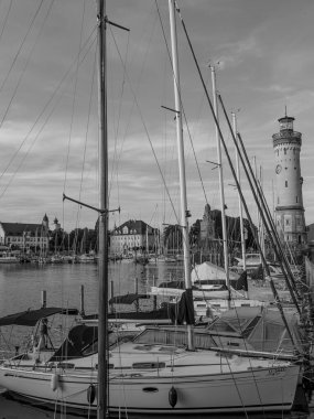 Lindau Almanya 'da göl kıyısında.