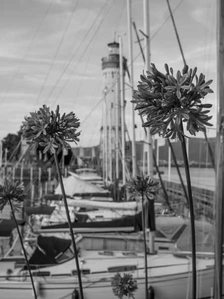 Lindau Almanya 'da göl kıyısında.