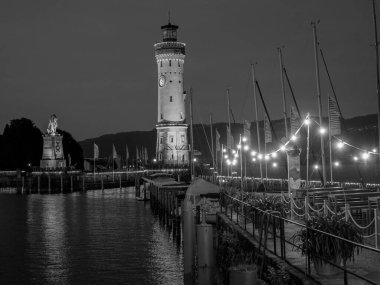 Lindau Almanya 'da göl kıyısında.