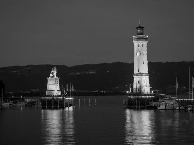 Lindau Almanya 'da göl kıyısında.