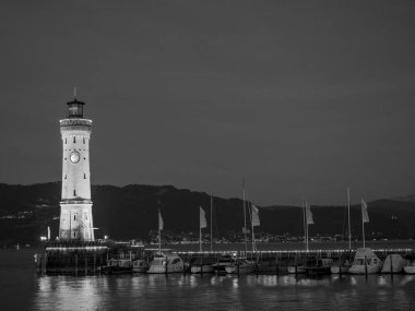 Lindau Almanya 'da göl kıyısında.