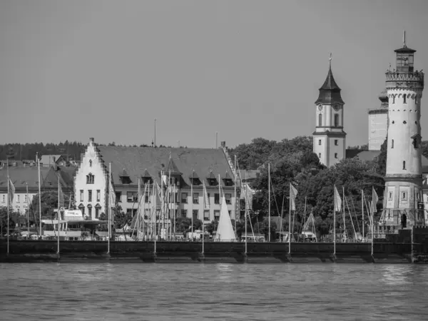 Almanya ve Avusturya 'daki Göl Polisi.