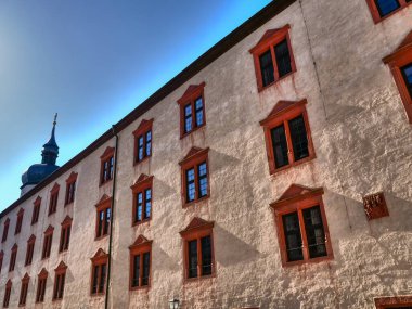 Wuerzburg şehri ana nehir kıyısında.