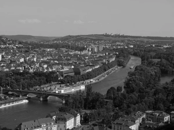 Wuerzburg Şehri Ana Nehir Kıyısında — Stok fotoğraf