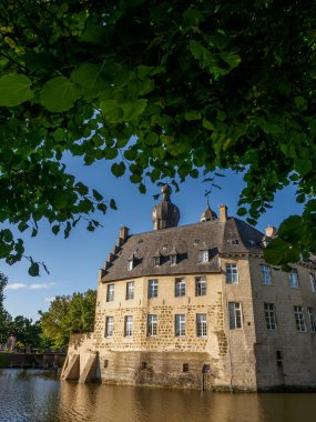 Westphalia 'daki kale ve orman