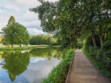 Almanya 'da Raesfeld Kalesi' nde yaz mevsimi