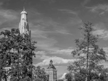 Almanya 'da Raesfeld Kalesi' nde yaz mevsimi