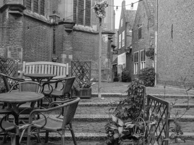 Nijmegen Hollanda 'daki nehir vadisinde.