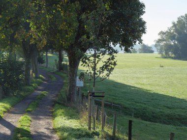 Almanya, Emmerich yakınlarındaki Ren Nehri 'nde.