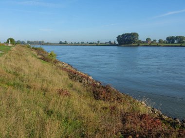Almanya, Emmerich yakınlarındaki Ren Nehri 'nde.